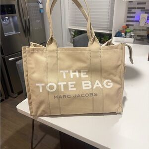 Marc Jacobs Beige Tote Bag (Large)